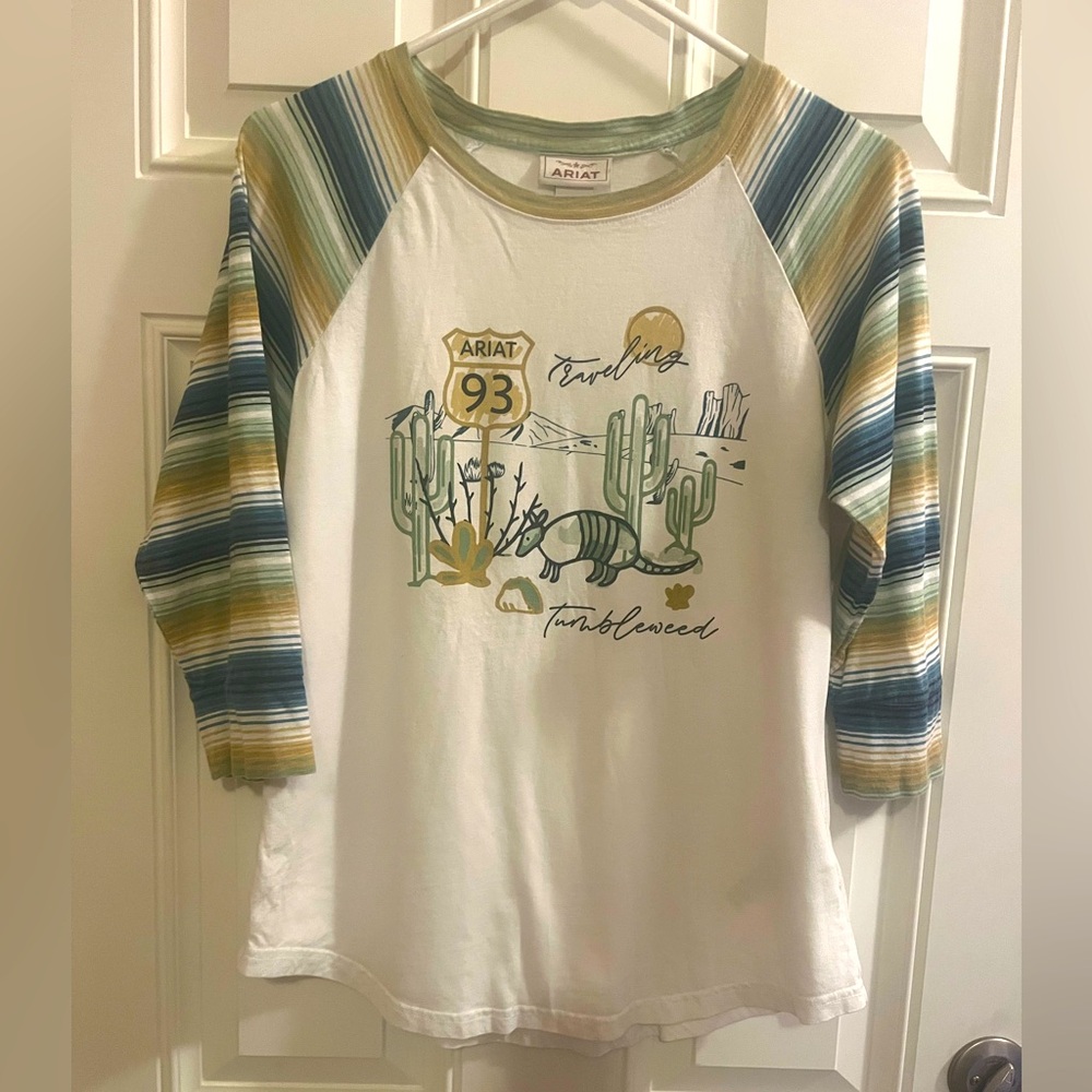 Ariat Women’s three quarter length sleeve T-shirt.  Graphic print.  Size L.